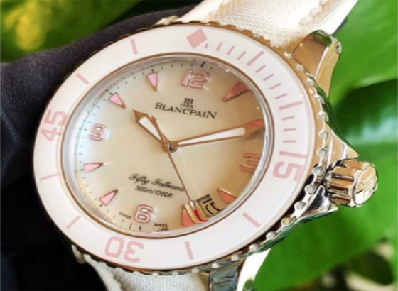寶珀(Blancpain)為Villeret系列增加了新的GMT日期型號(hào)