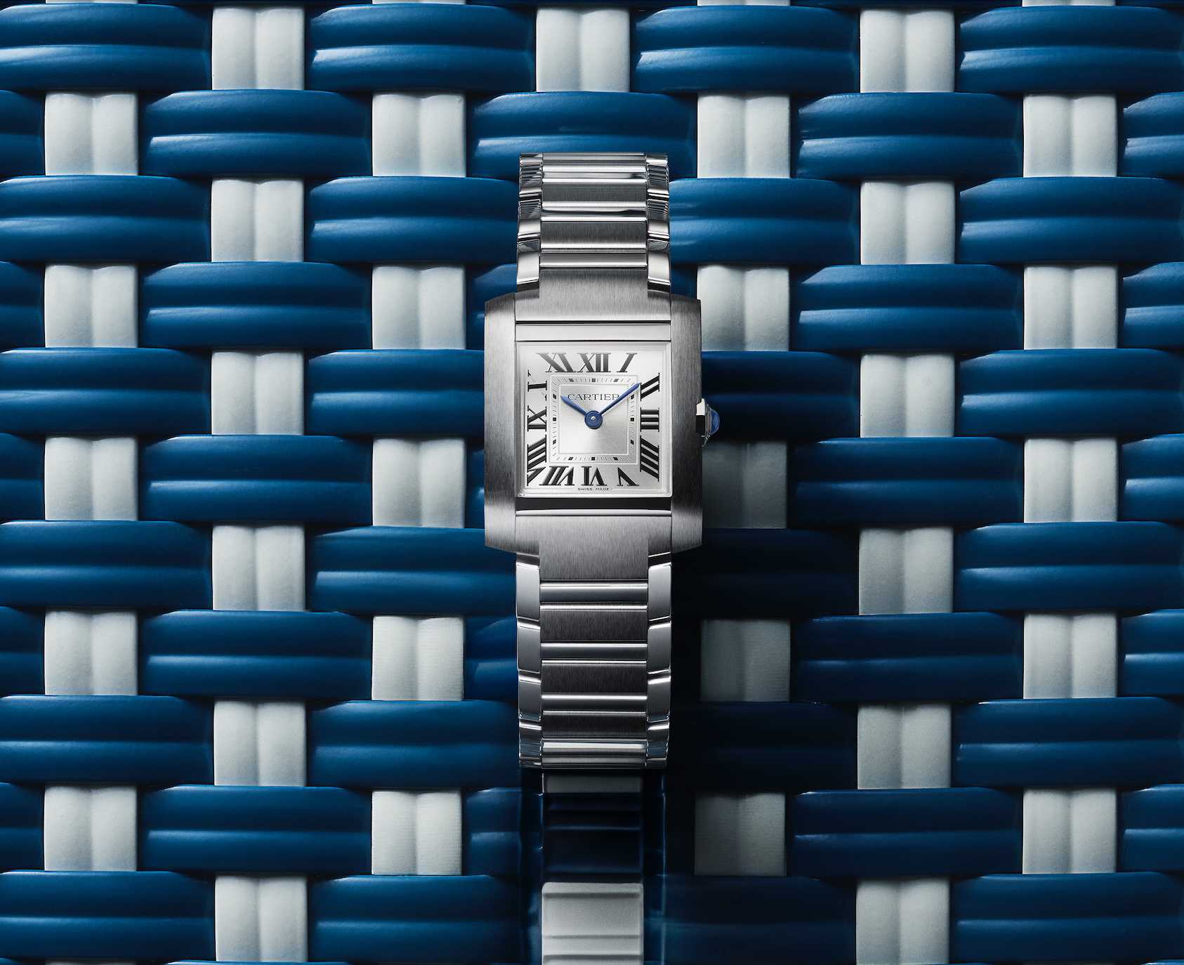 卡地亞(Cartier)Tank Francaise重塑標志性腕表