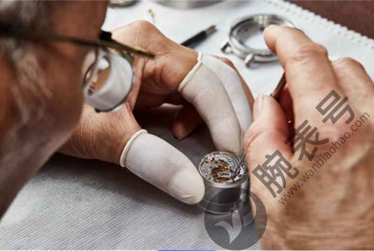 范思哲手表的劃痕修復要多少錢